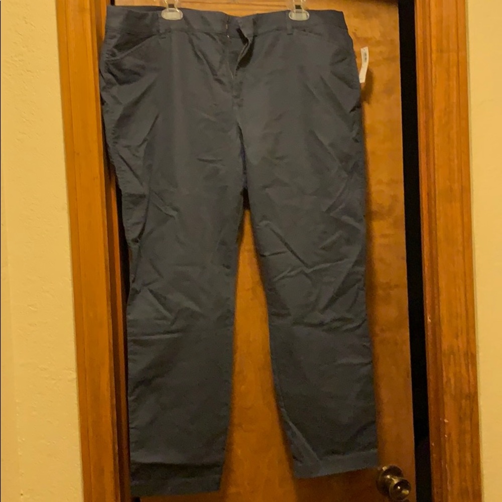 Old Navy Mid-Rise Pixie Ankle Chinos - Navy Blue